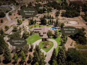 The Oaktree Estate by Fieldtrip 7 Acre Private Resort with Lake Pool Vineyard